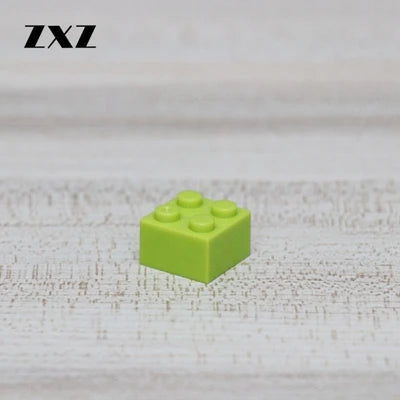 100 Pieces Brick 2 X 2 DIY Enlighten Toy Plastic Building Block Bricks For Kids 3003 Assembled Small Particles