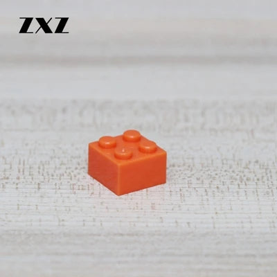 100 Pieces Brick 2 X 2 DIY Enlighten Toy Plastic Building Block Bricks For Kids 3003 Assembled Small Particles