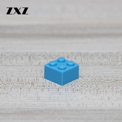 100 Pieces Brick 2 X 2 DIY Enlighten Toy Plastic Building Block Bricks For Kids 3003 Assembled Small Particles